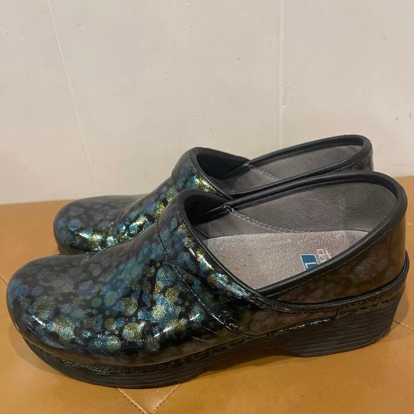 DANSKO Clogs LT Pro Metallic Closed Back Patent Leather Comfort Work Size 39 - Picture 4 of 7